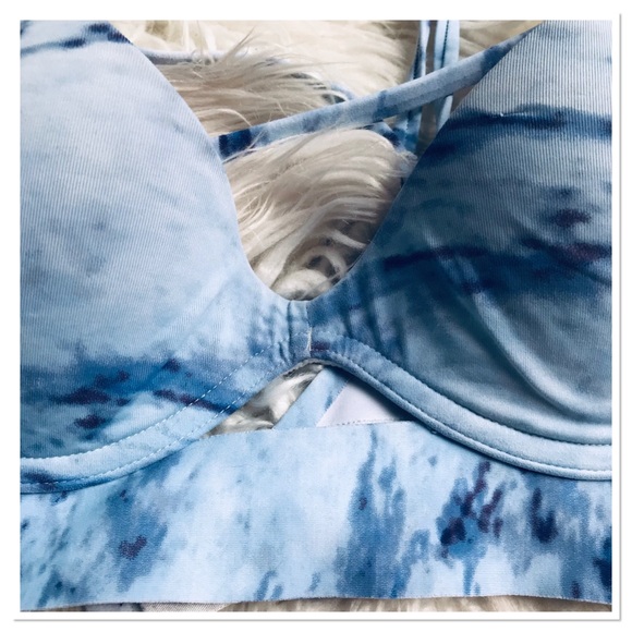 Victoria’s Secret PINK Bonded Underwire Cup Push Up Bra Blue Tie Dye Size Small - Picture 3 of 10